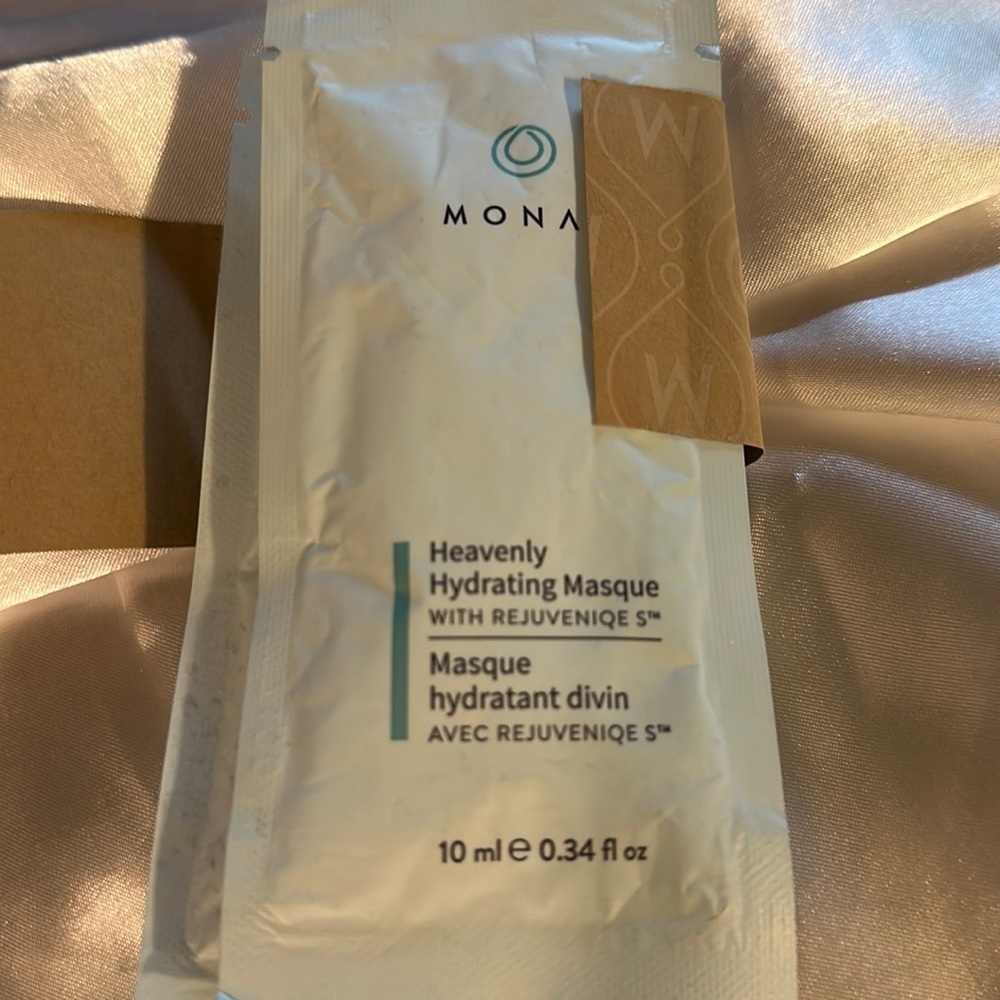 Genuine Monat Heavenly Hydrating Masque Samples 5 per pkg .34 ounces